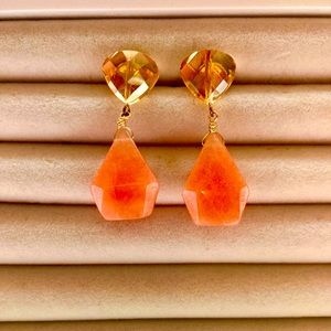 Beautiful Anthropologie earrings peach, gold, copper semi precious stones